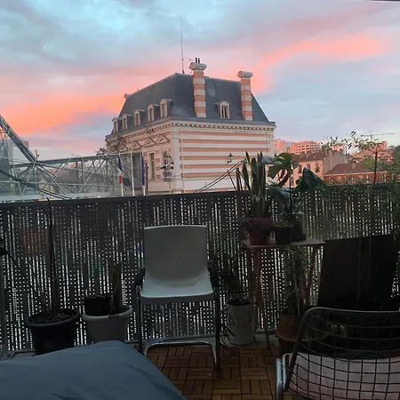 Spacious Flat With Terrasse And Parking Near Metro * バニョレ