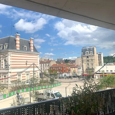 Spacious Flat With Terrasse And Parking Near Metro * バニョレ