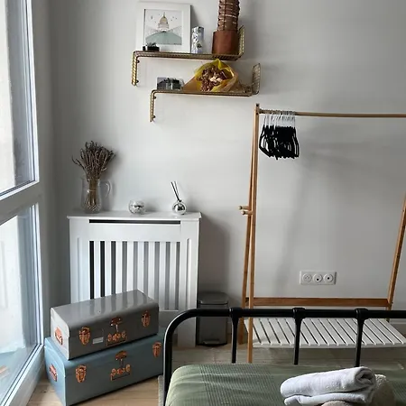 Spacious Flat With Terrasse And Parking Near Metro * バニョレ